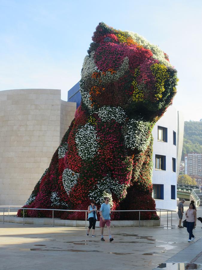 Bilbao - Guggenheim Museum - Jeff Koons 'Puppy' 1992