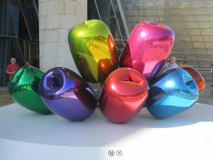 Bilbao - Guggenheim Museum - Jeff Koons 'Tulips' 1994