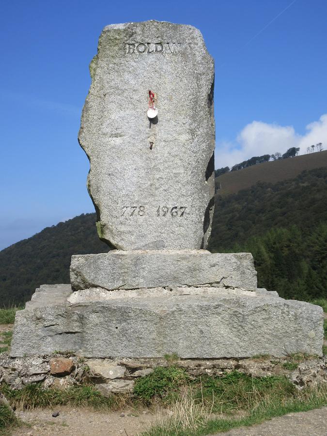 Ibaneta Pass - Roland Monument