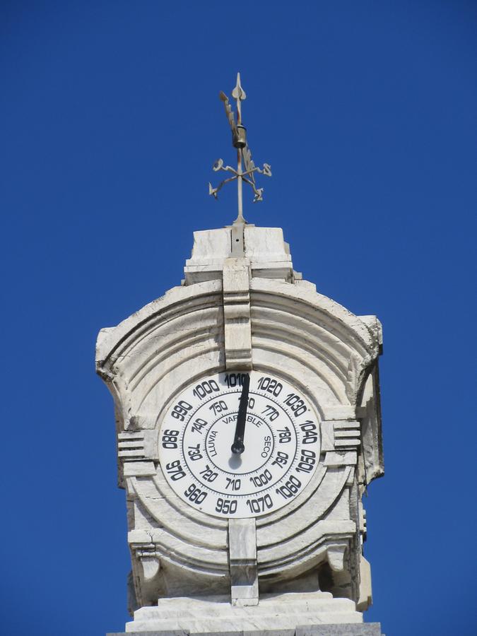 San Sebastian - Paseo de la Concha - Lantern Clock with one hand