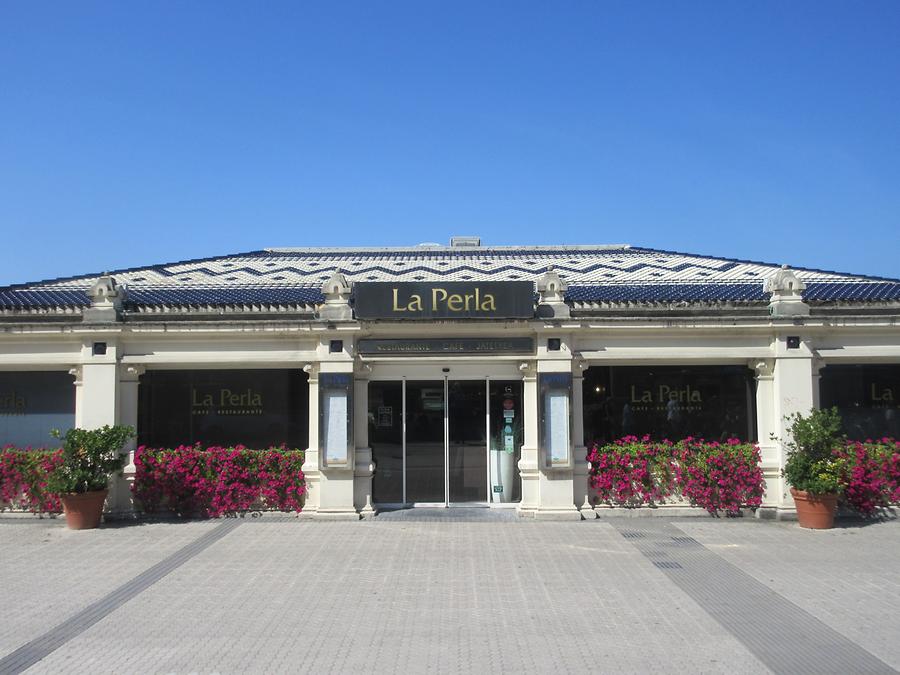 San Sebastian - Paseo de la Concha - Restaurant La Perla