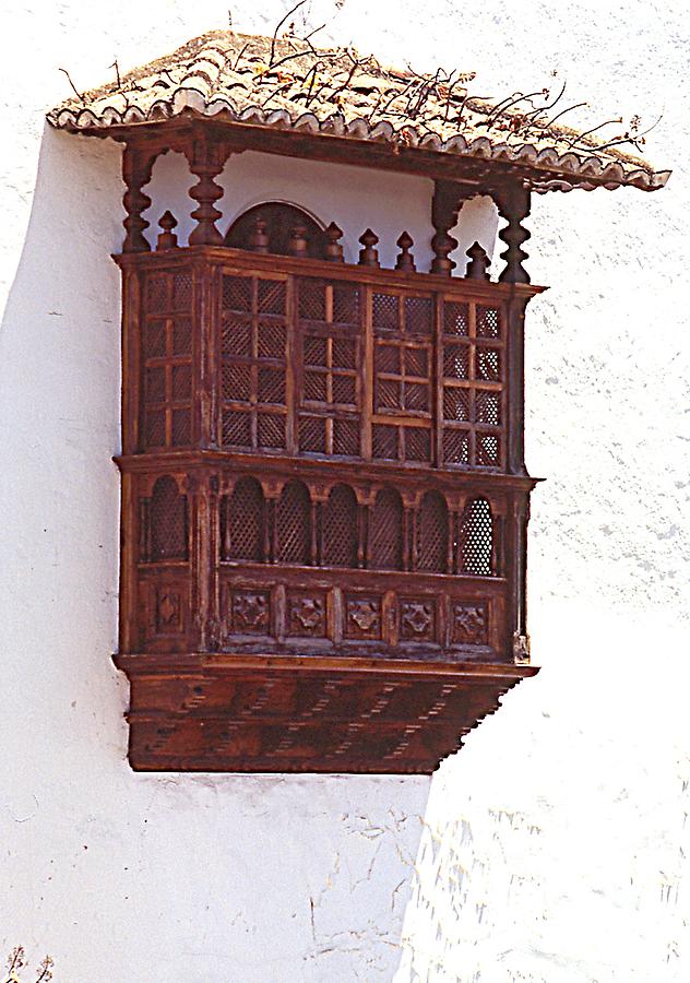 Traditional architecture