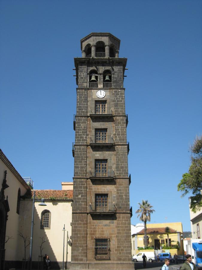 La Laguna - Glockenturm der Iglesia Nuestra Senora de la Conception