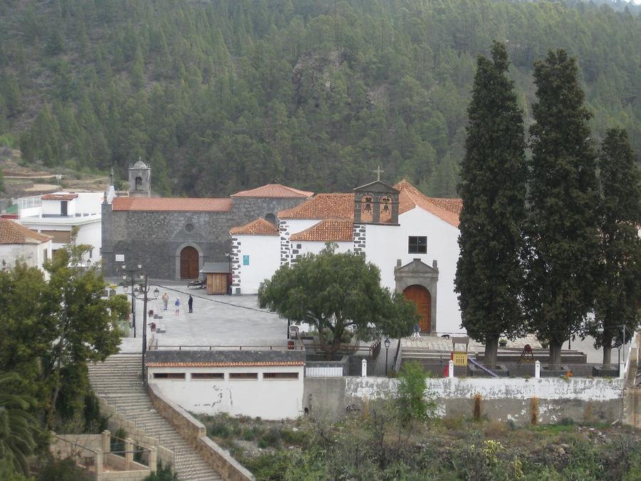 Vilaflor - Blick auf San Pedro Apostol & Santuario del Santo Hermano Pedro