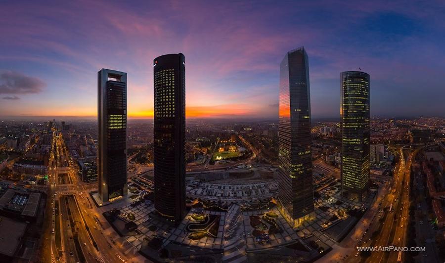 Cuatro Torres Business Area