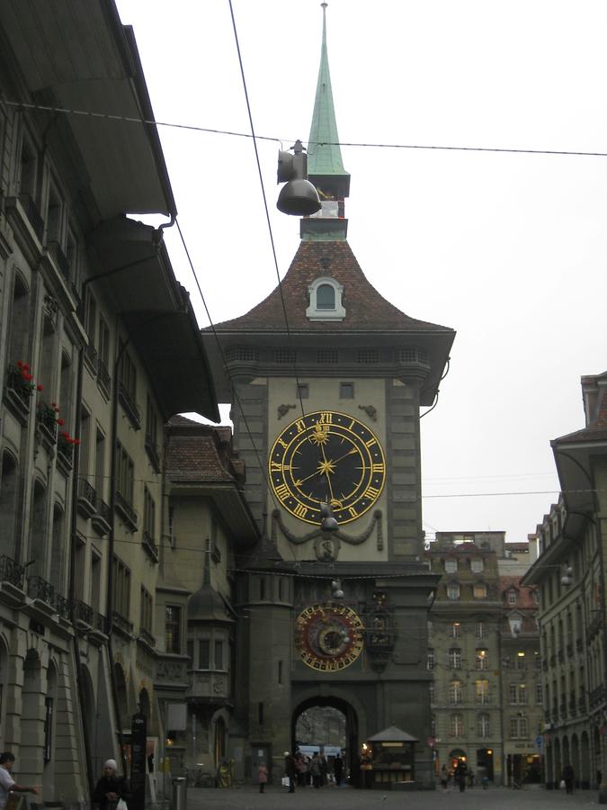 Bern - Kramgasse Marktgasse - Zeitglockenturm Zytglogge kramgassenseitig