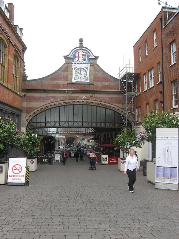Entrance to the Windsor Railway Station