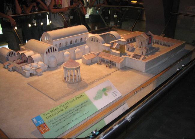 Model of the temple at Aquae Sulis (2)