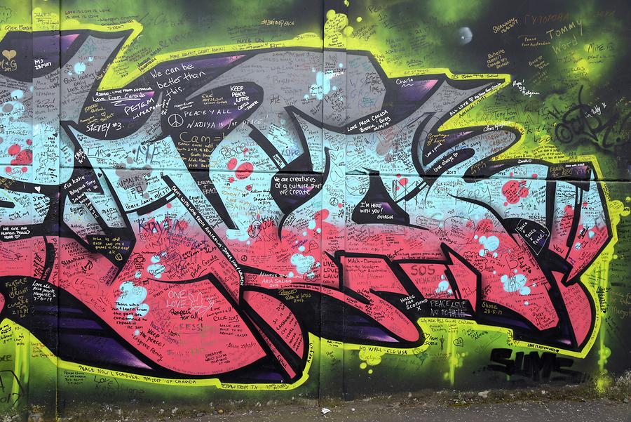 Belfast - Cupar Way; Wall Mural