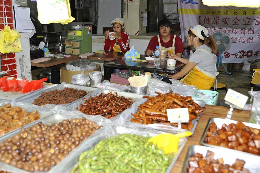 Market in Jioufen